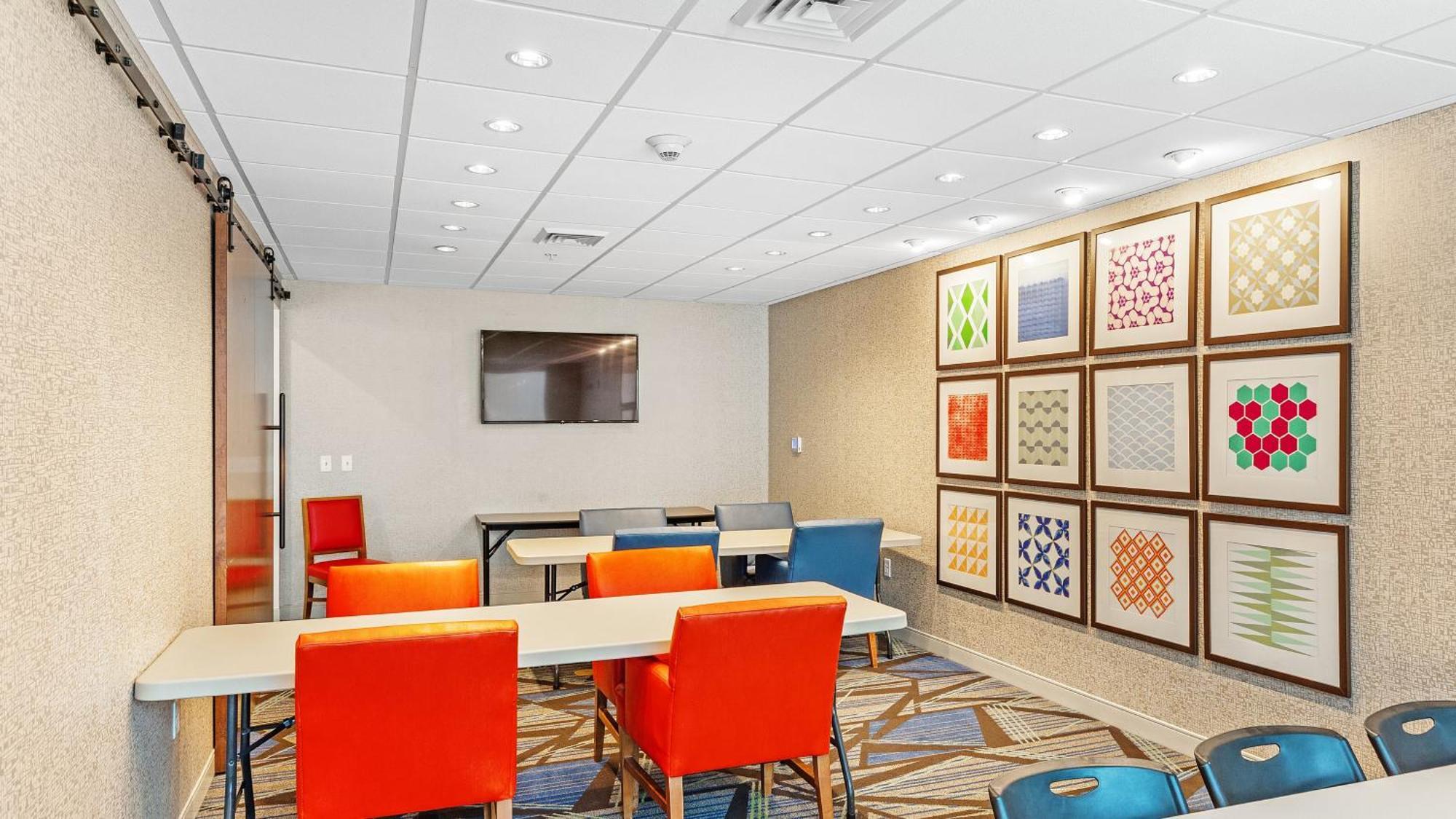 Holiday Inn Express & Suites Mobile - University Area By Ihg Eksteriør billede