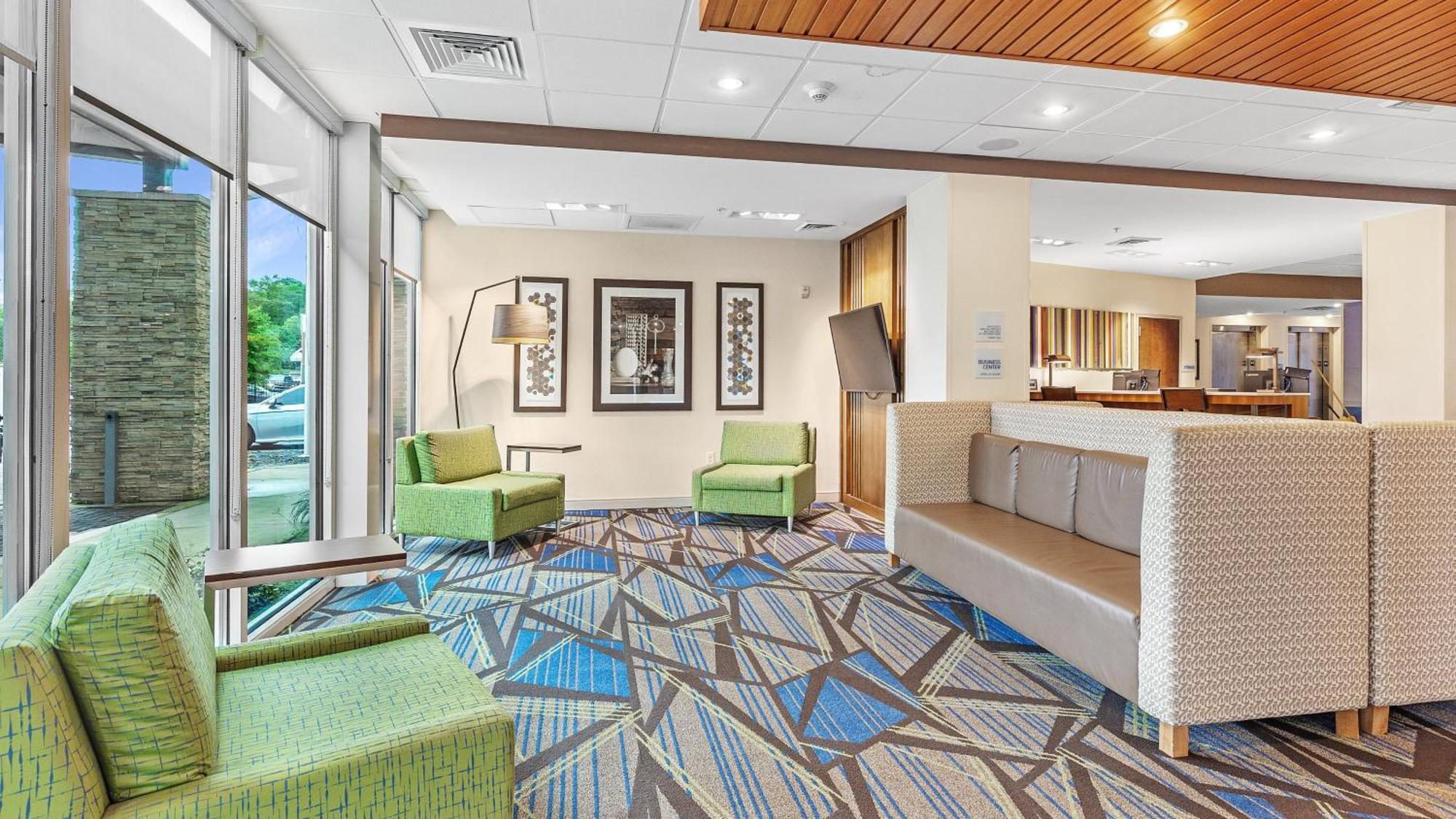 Holiday Inn Express & Suites Mobile - University Area By Ihg Eksteriør billede