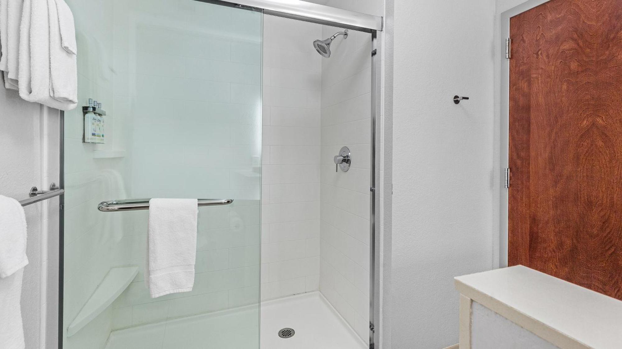 Holiday Inn Express & Suites Mobile - University Area By Ihg Eksteriør billede