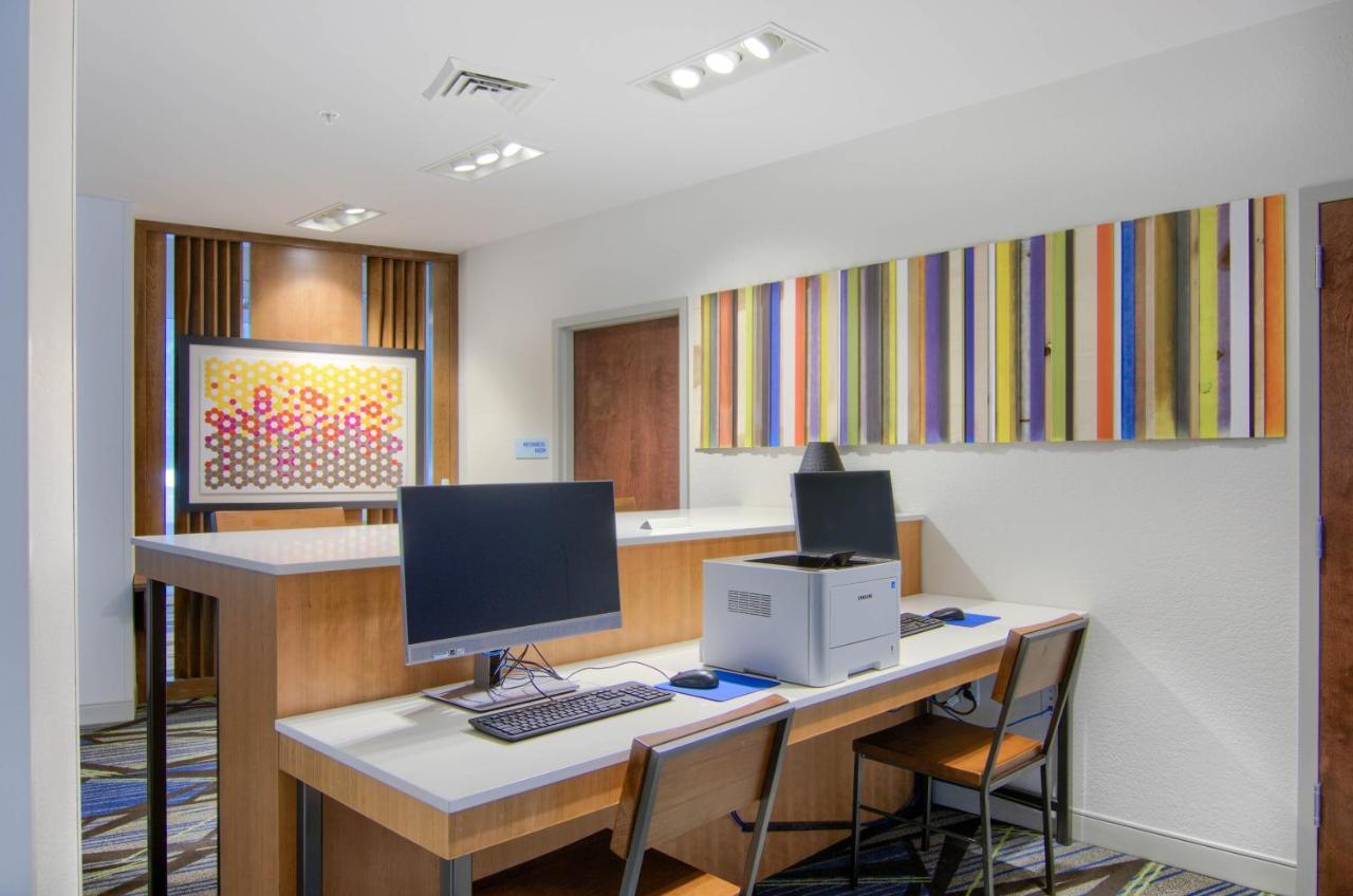 Holiday Inn Express & Suites Mobile - University Area By Ihg Eksteriør billede
